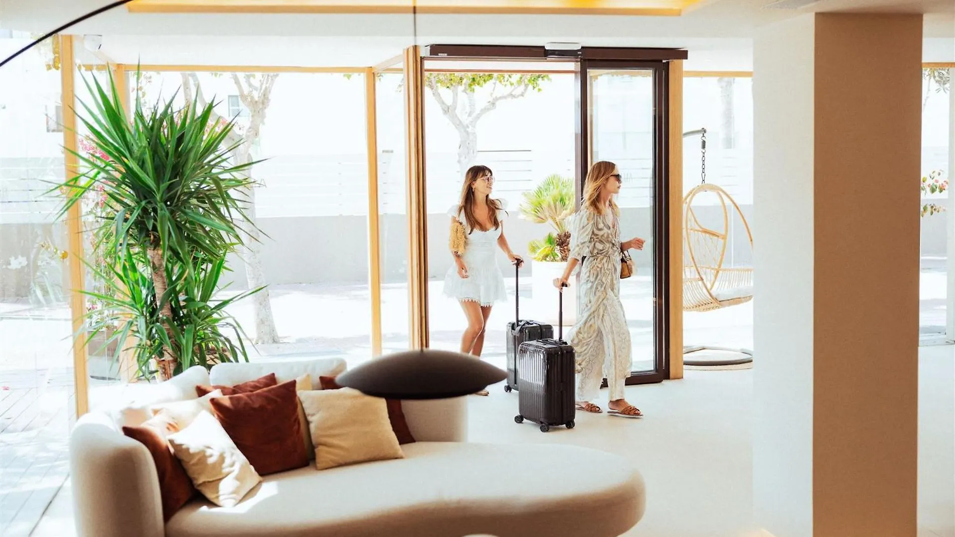 Отель Ama Ibiza (Adults Only) Плайя Ден Босса